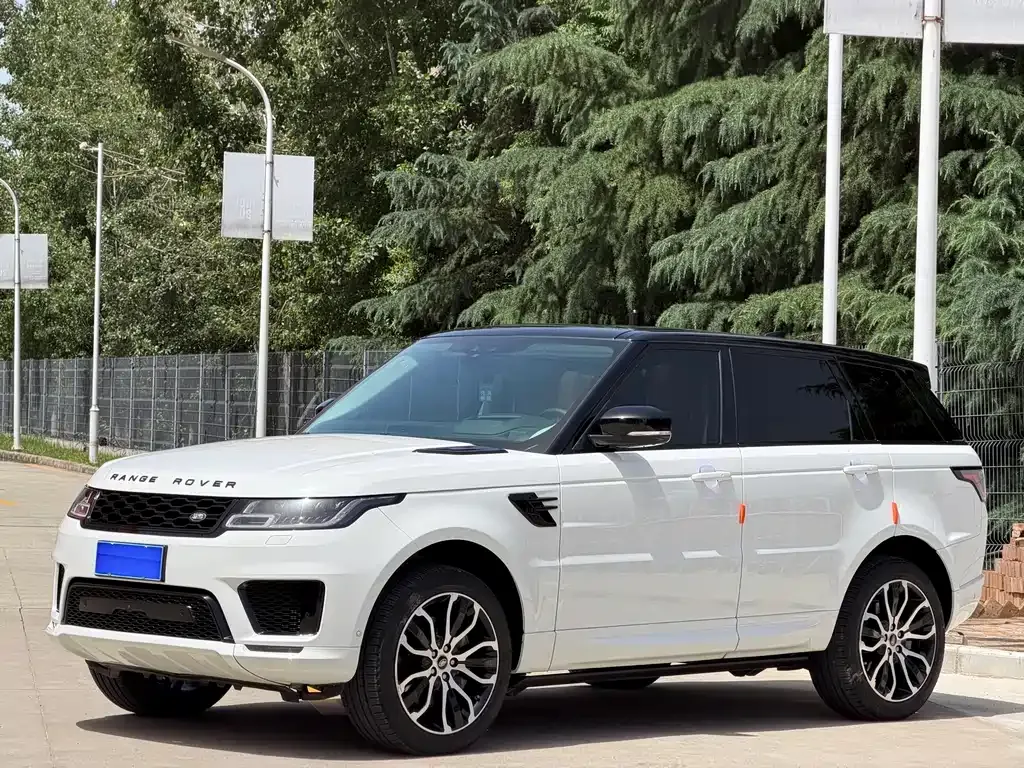 Land Rover Sport — фото 1