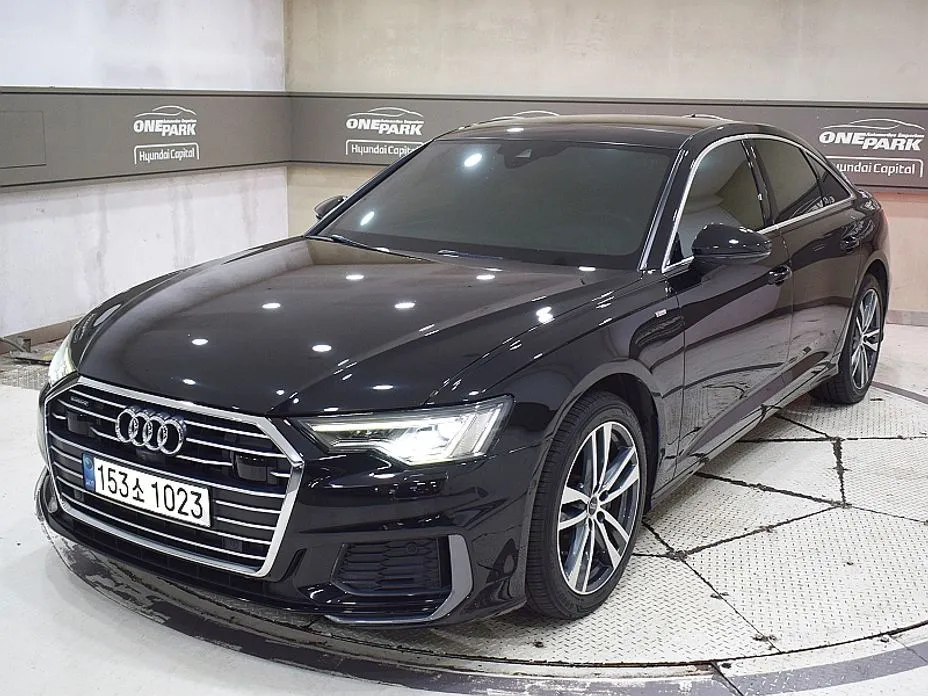Audi A6 — фото 1