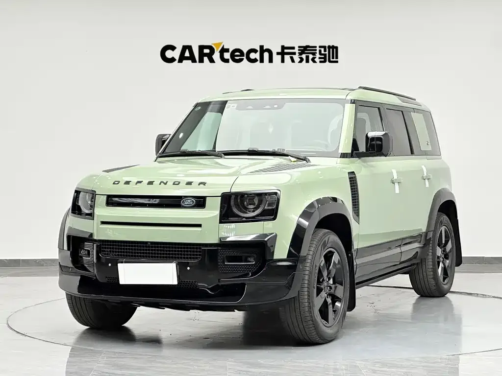 Land Rover Defender — фото 1