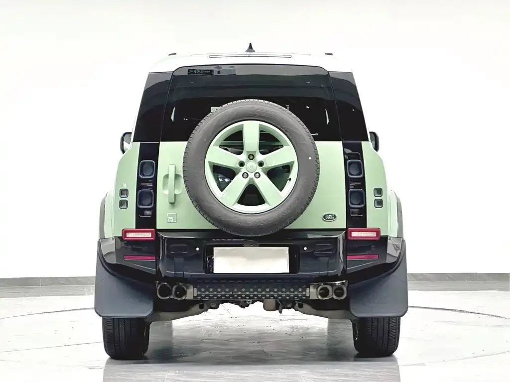 Land Rover Defender — фото 9