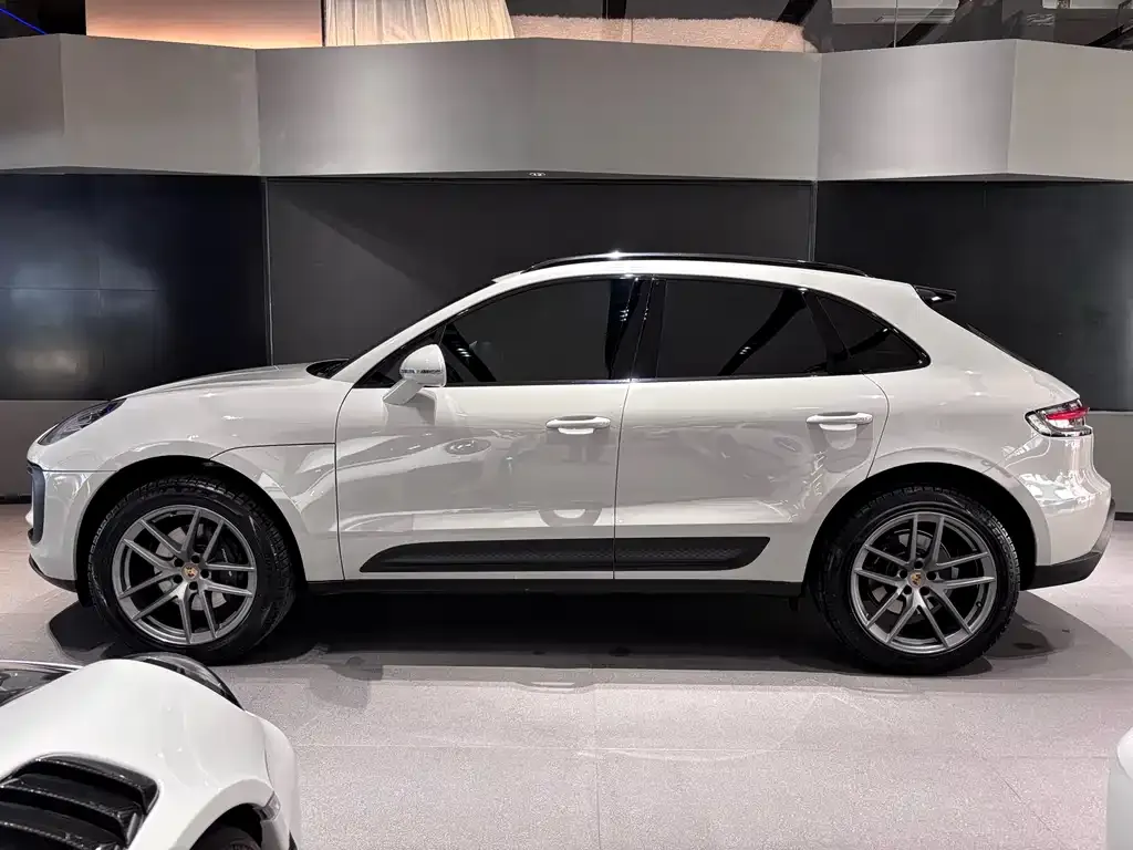 Porsche Macan — фото 8