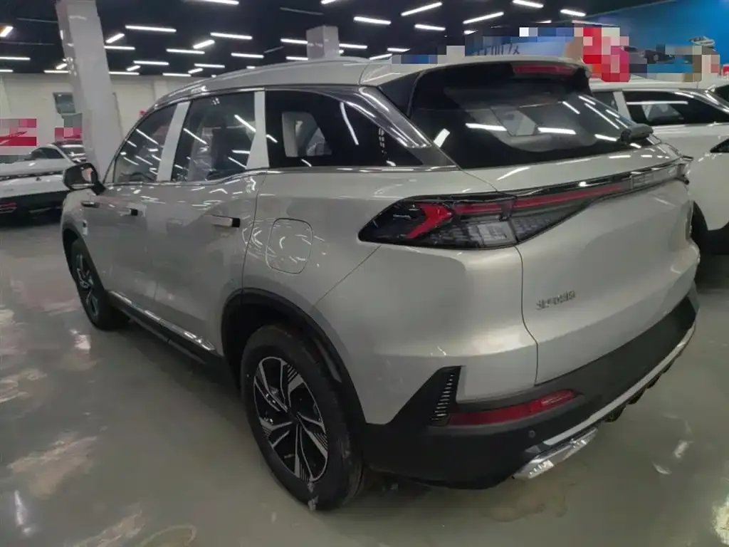 BAIC X7 — фото 4