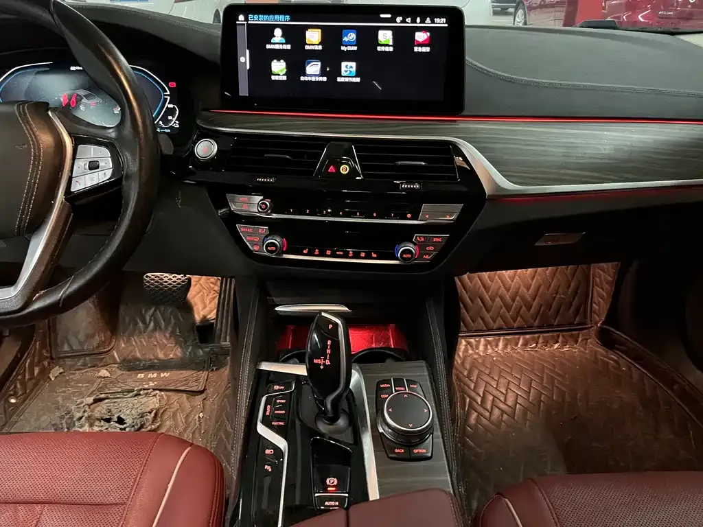 BMW 5 Series New Energy — фото 8