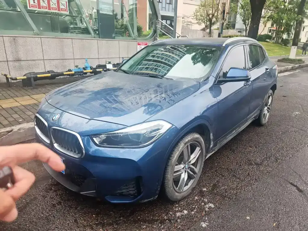 BMW X2 — фото 1