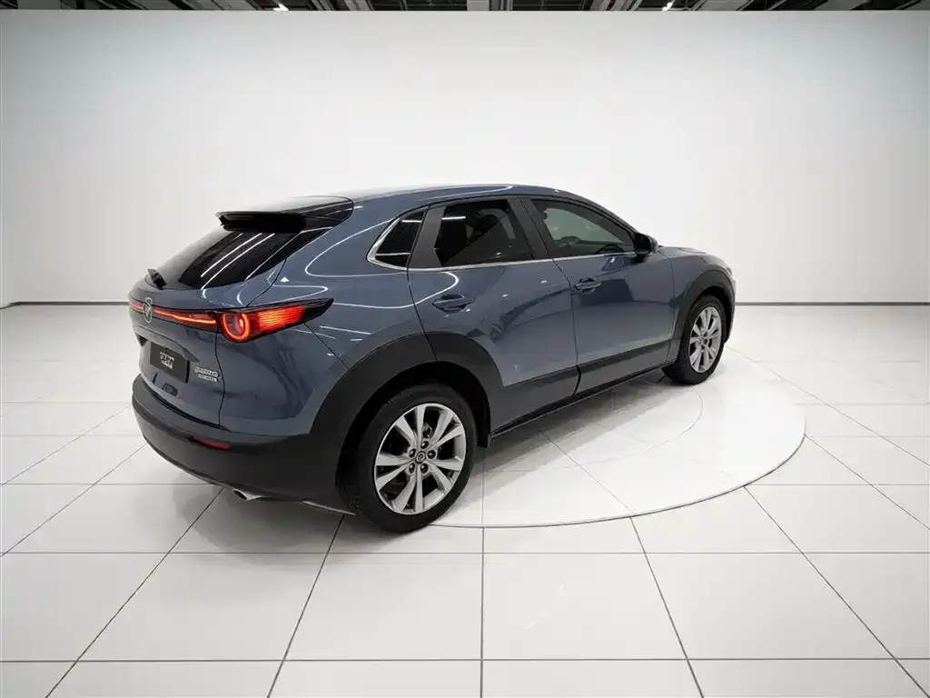 Mazda CX-30 — фото 9