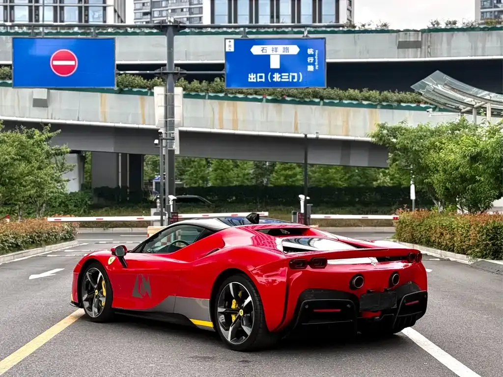 Ferrari SF90 — фото 3