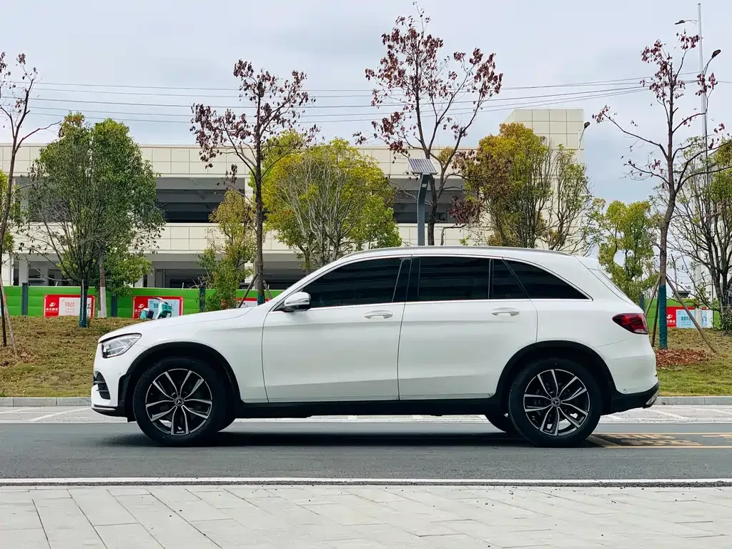 Mercedes-Benz GLC — фото 10