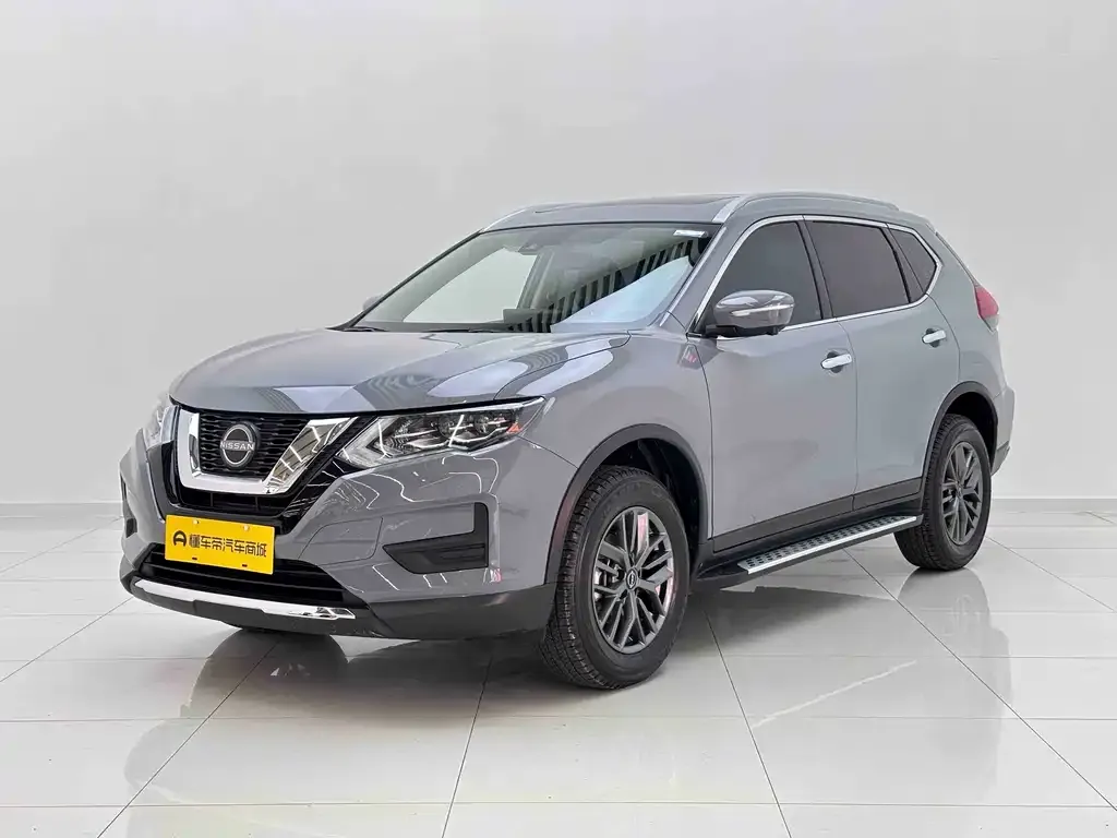 Nissan X-Trail — фото 1