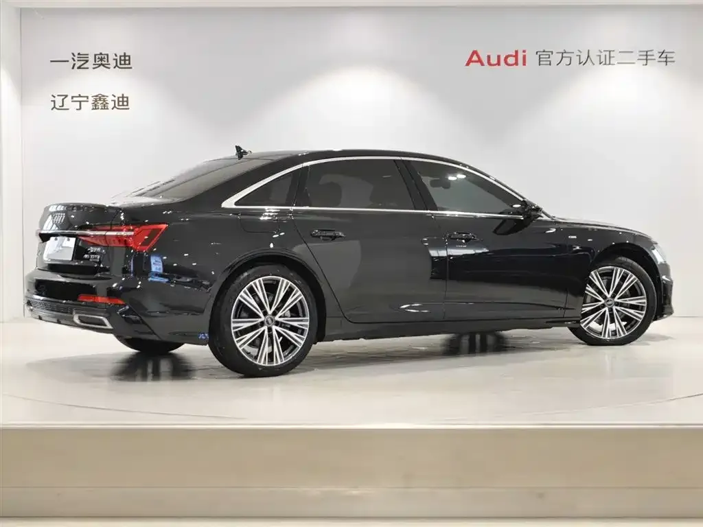 Audi A6L — фото 2