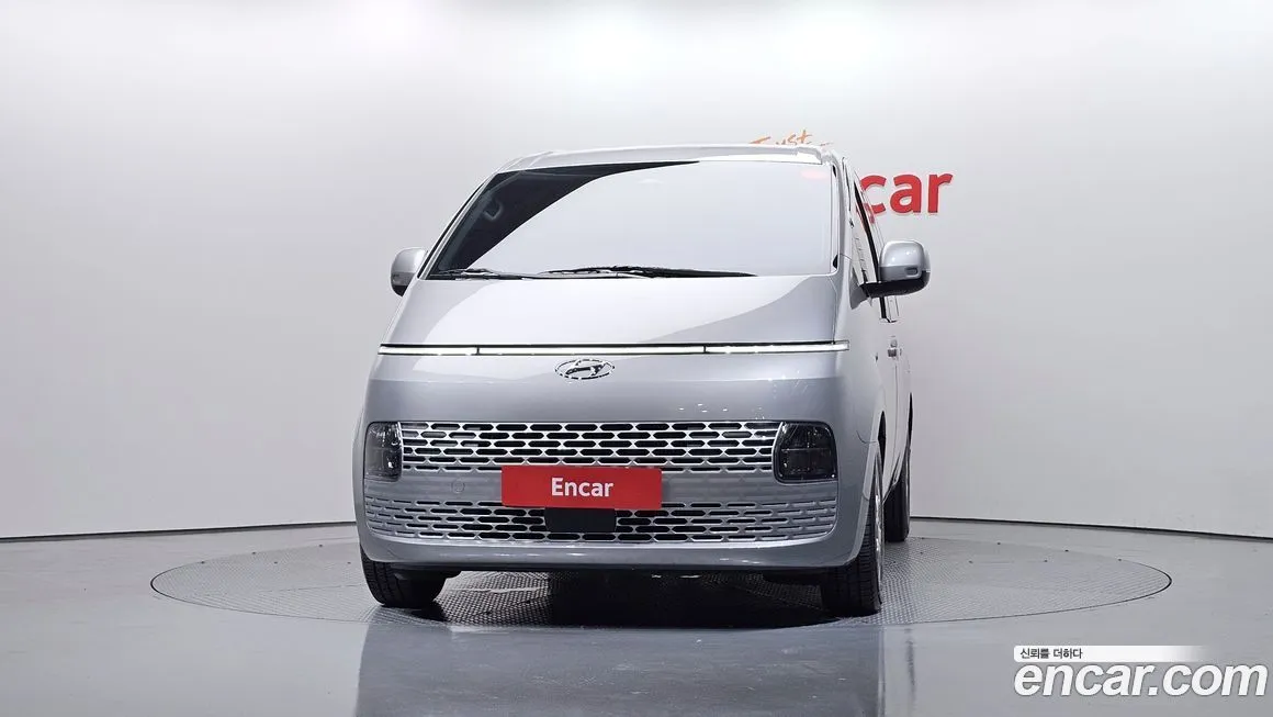 Hyundai Staria — фото 3
