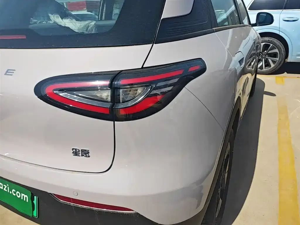 Geely Starburst — фото 10