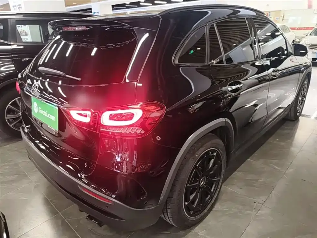 Mercedes-Benz GLA AMG — фото 9