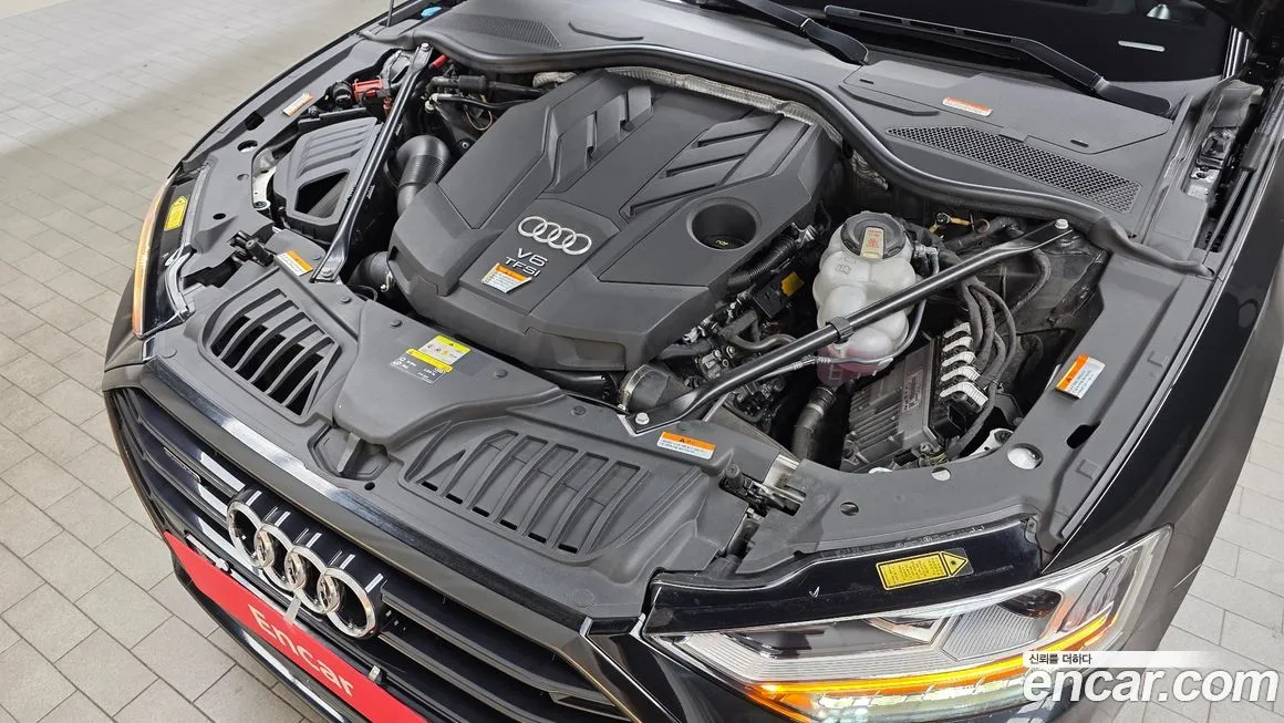 Audi A8 — фото 9