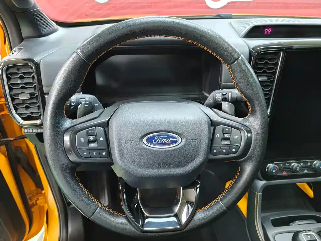 Ford Ranger — фото 10