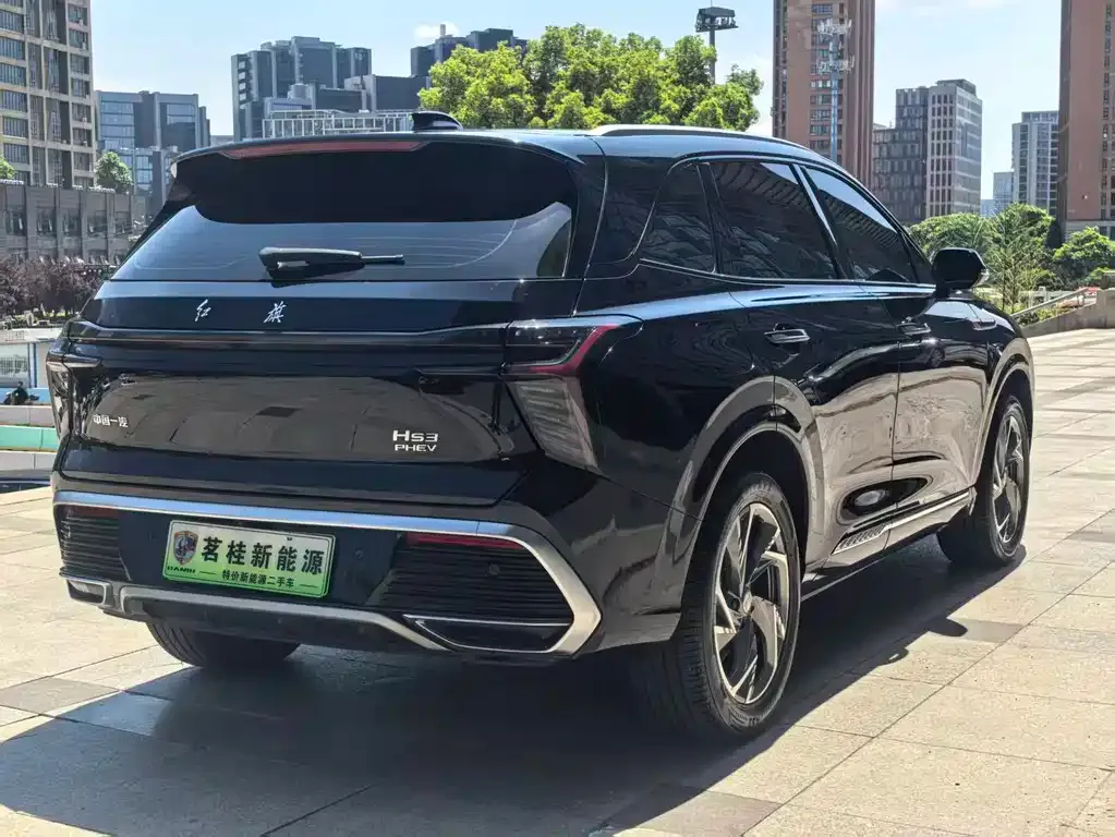 Hongqi HS3 PHEV — фото 9
