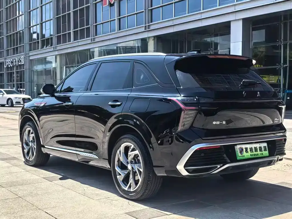 Hongqi HS3 PHEV — фото 2