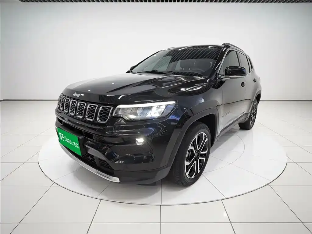 Jeep Compass — фото 7