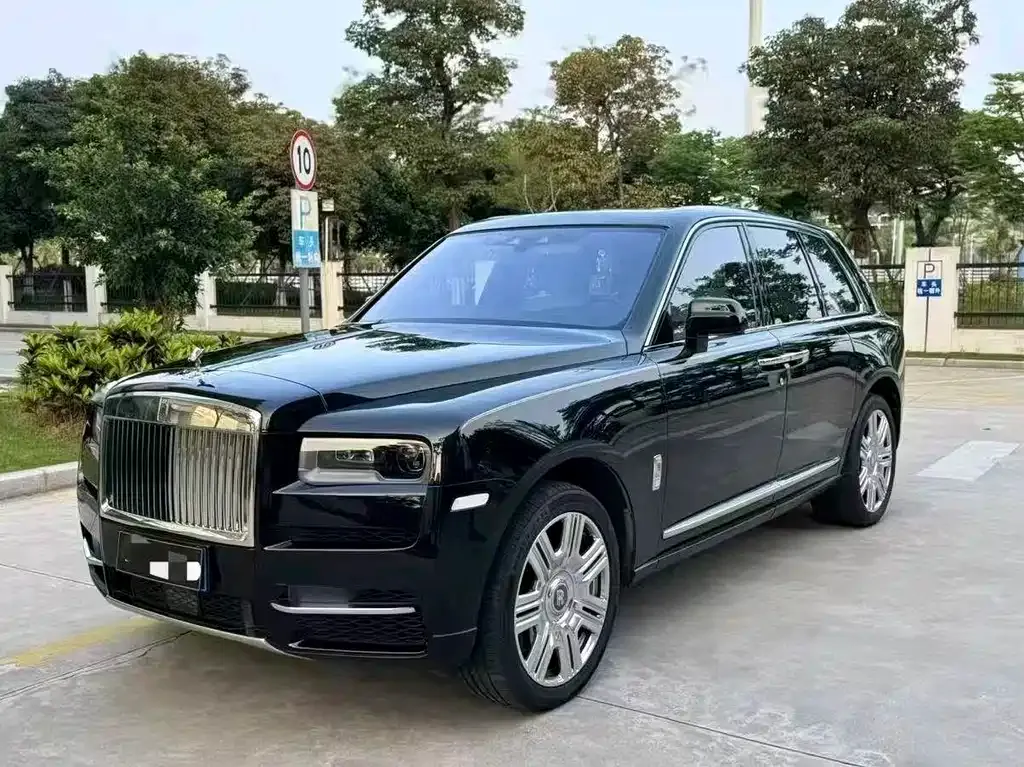 Rolls-Royce Cullinan — фото 1