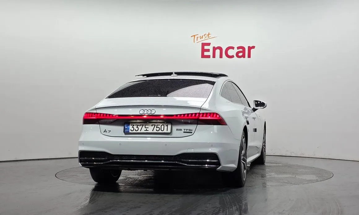 Audi A7 — фото 8