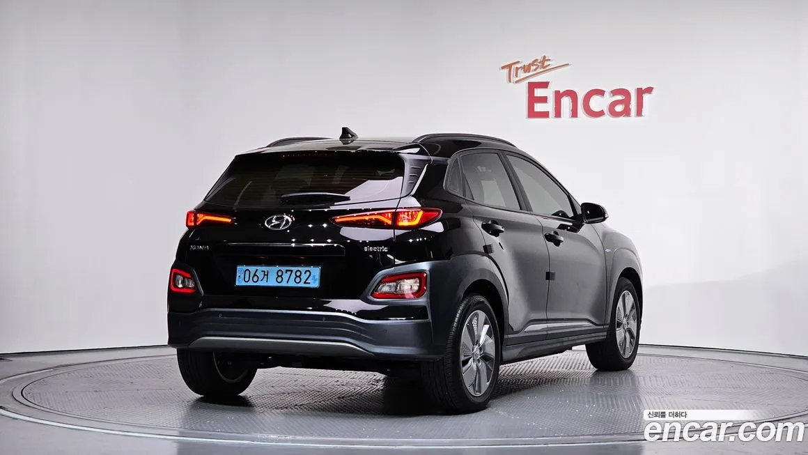 Hyundai Kona — фото 2