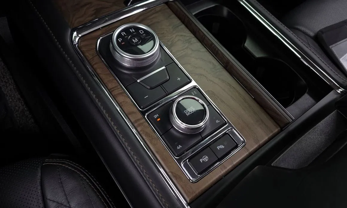 Ford Expedition — фото 10