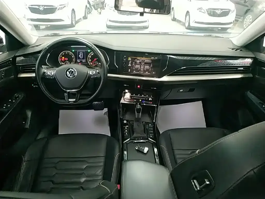 Volkswagen Passat — фото 9