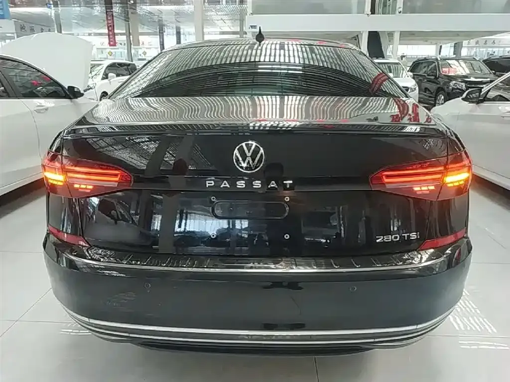 Volkswagen Passat — фото 4