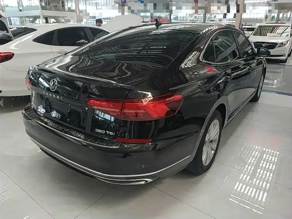 Volkswagen Passat — фото 5