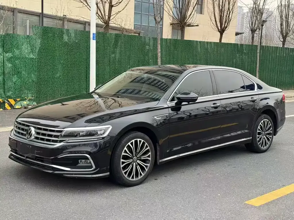 Volkswagen Phideon — фото 1