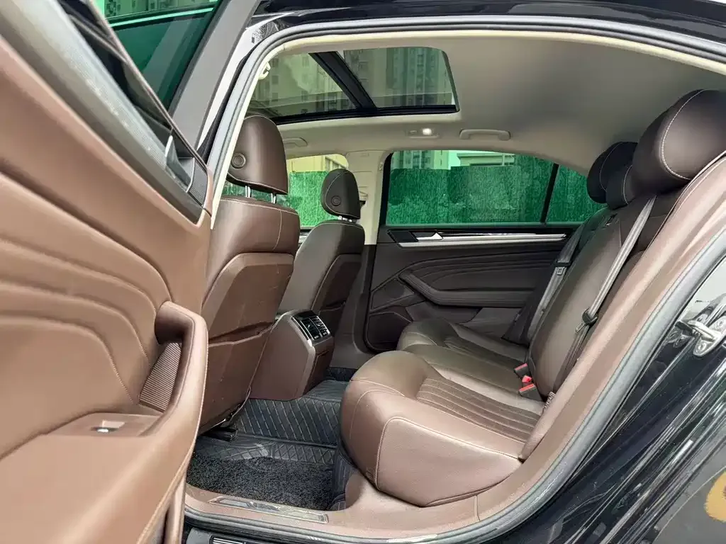 Volkswagen Phideon — фото 4