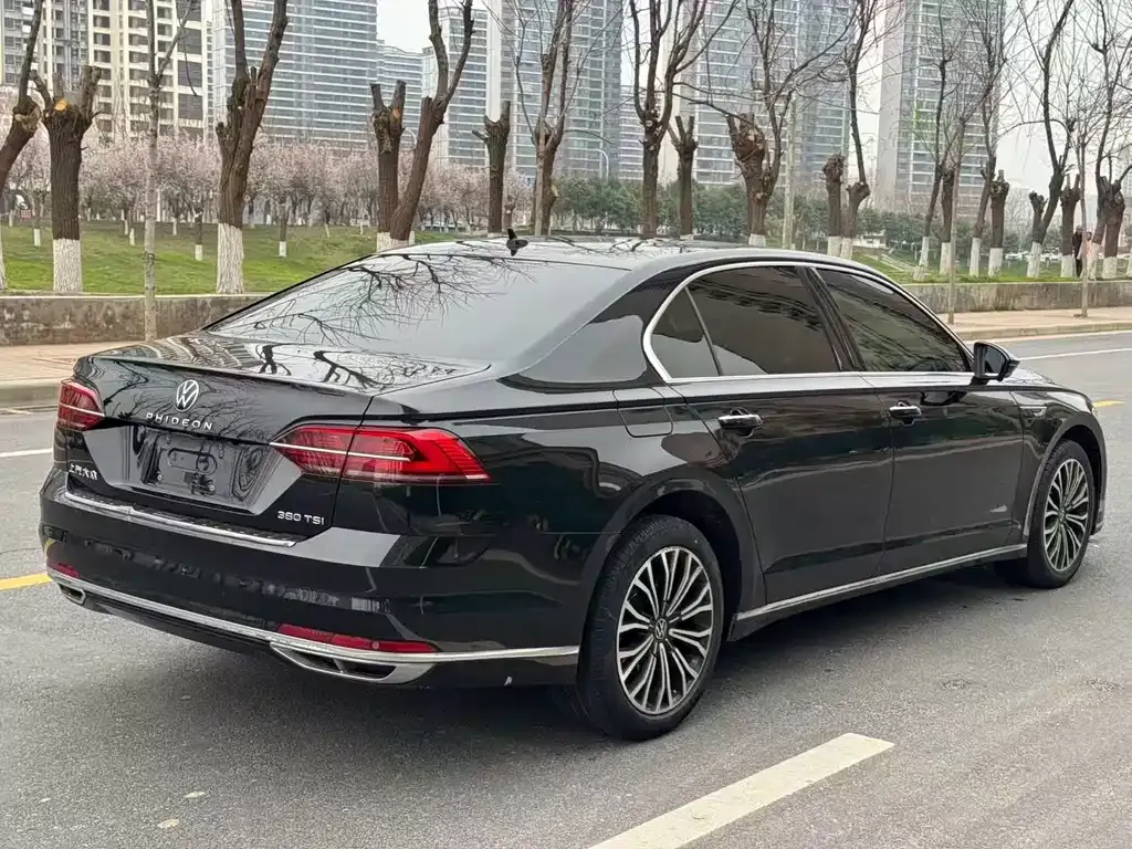 Volkswagen Phideon — фото 8