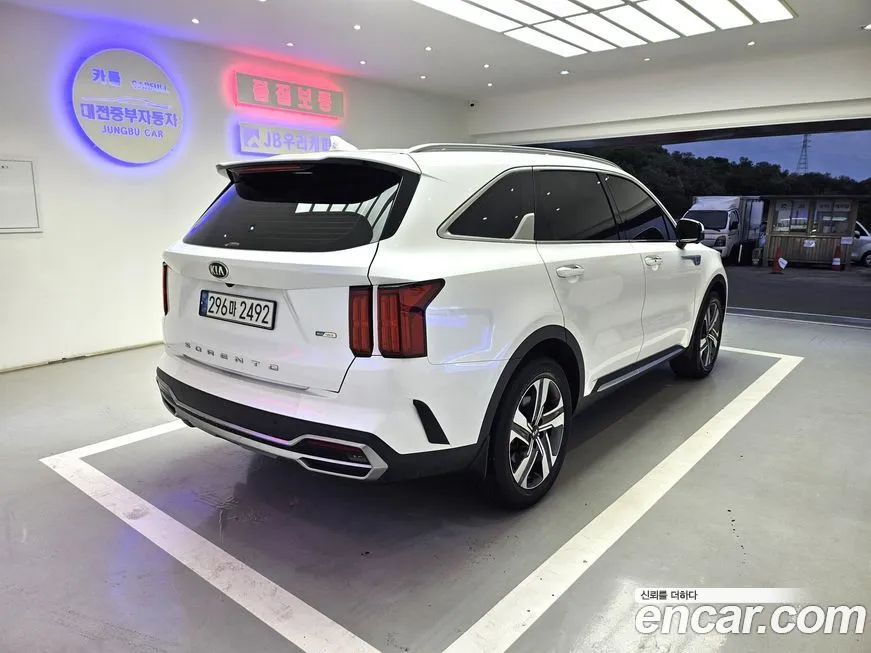 Kia Sorento — фото 8