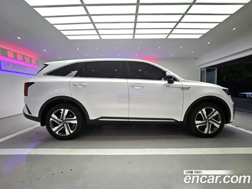 Kia Sorento — фото 5