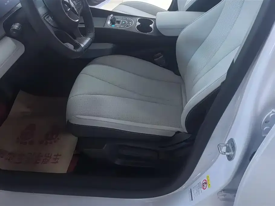 BYD Seal 05 DM-i — фото 2