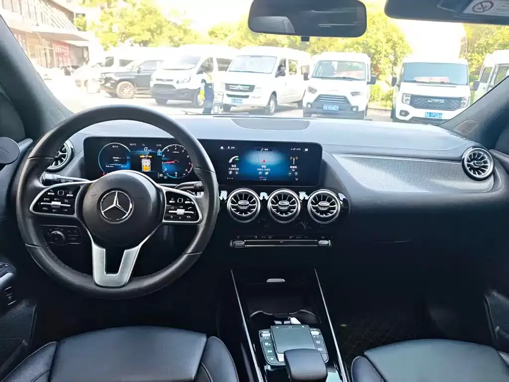 Mercedes-Benz GLA — фото 5