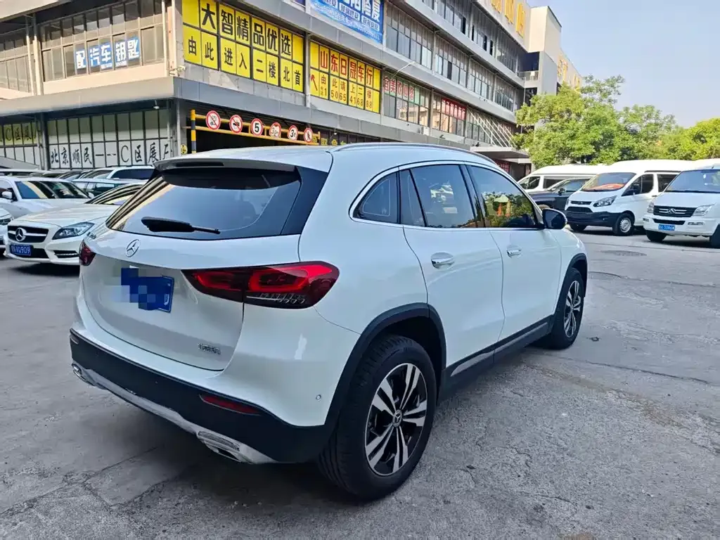 Mercedes-Benz GLA — фото 4