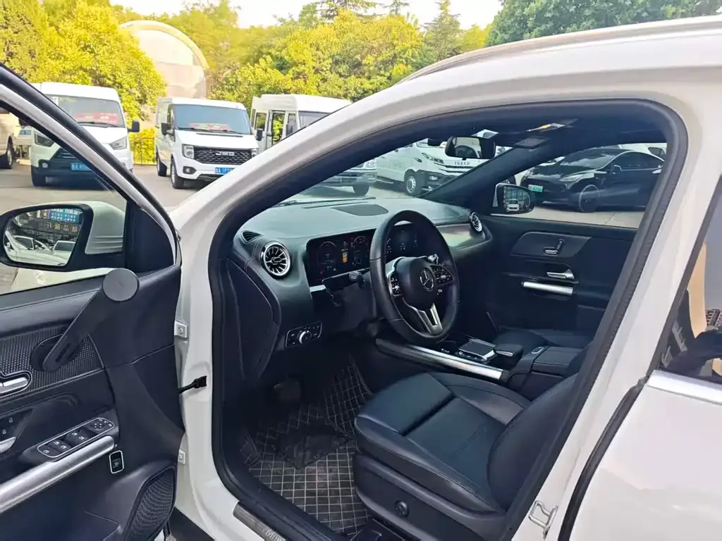 Mercedes-Benz GLA — фото 10