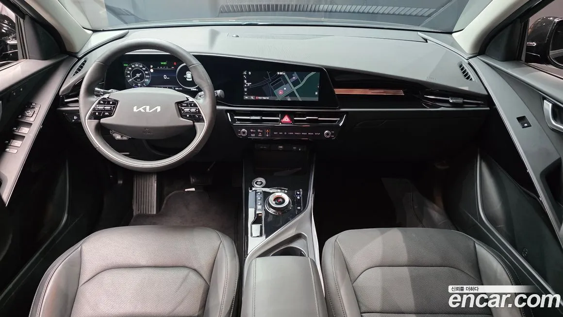 Kia Niro — фото 8