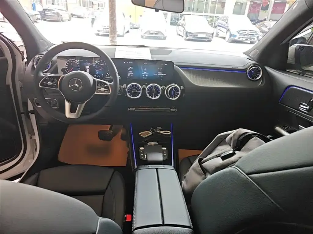 Mercedes-Benz GLA — фото 9
