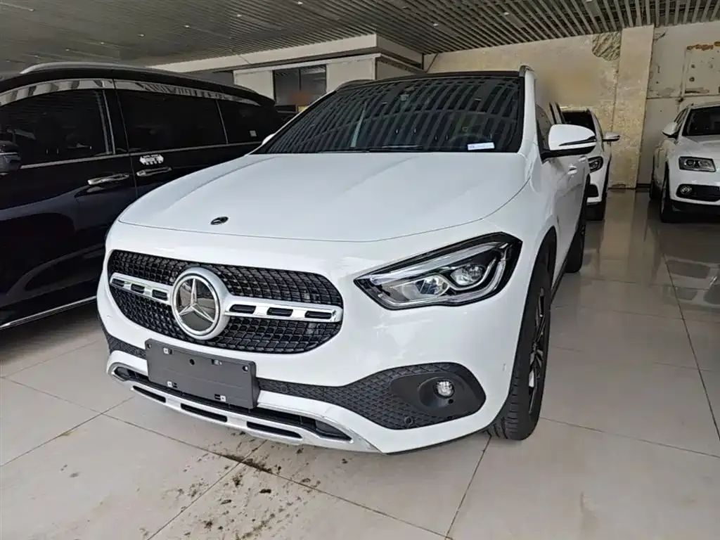 Mercedes-Benz GLA — фото 6