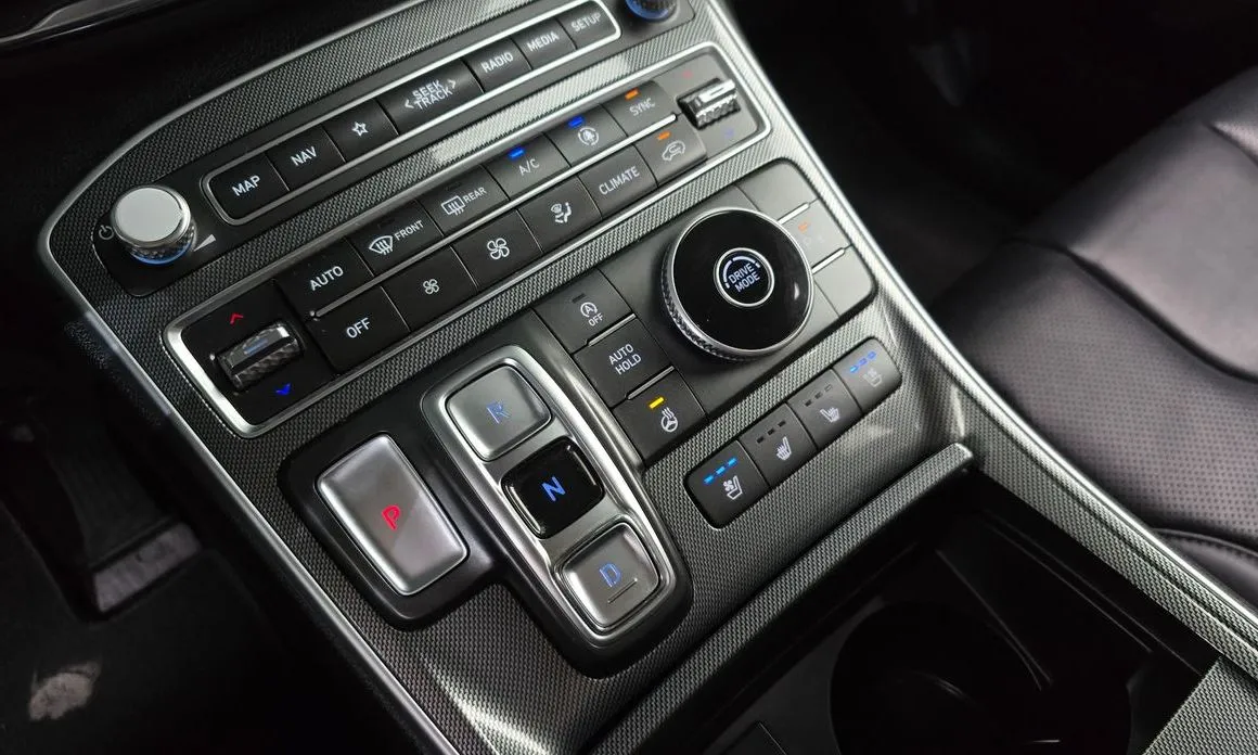 Hyundai Santafe — фото 9