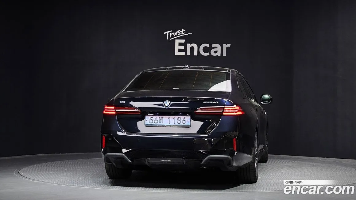 BMW i5 — фото 4