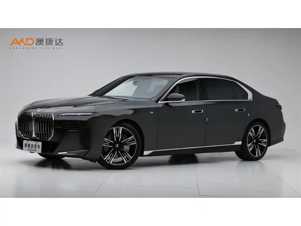 BMW 7 Series — фото 1