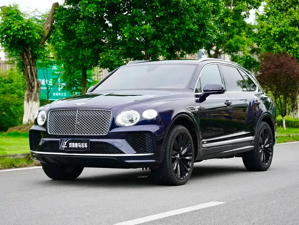 Bentley Bentayga — фото 1