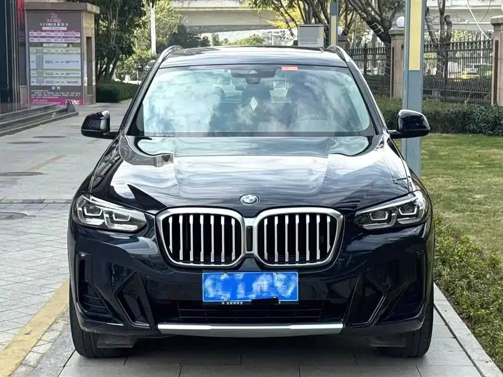 BMW X3 — фото 9