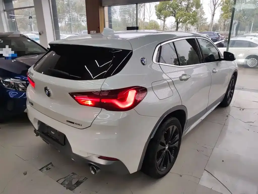 BMW X2 — фото 10