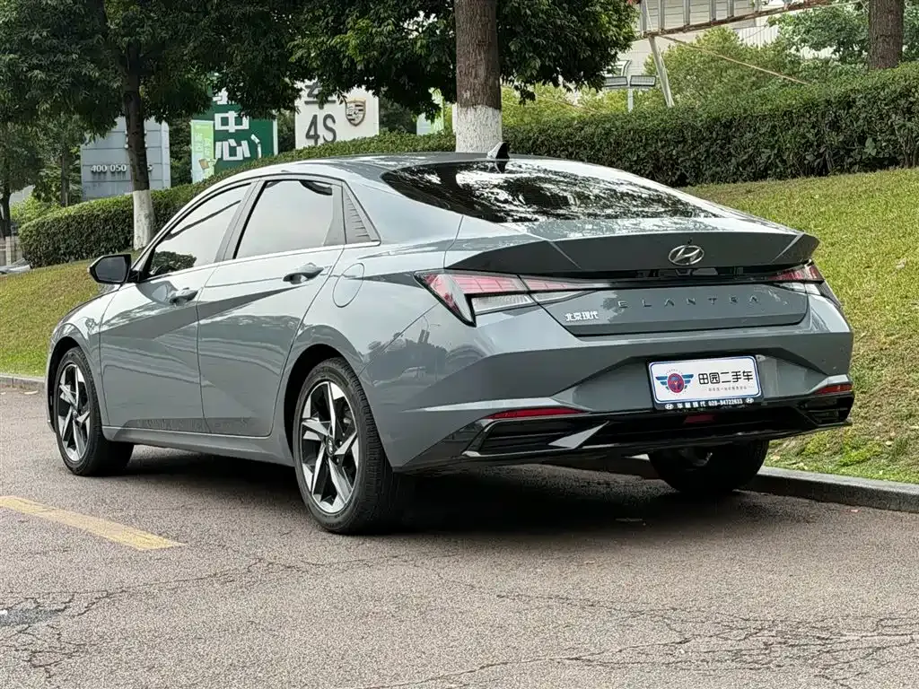 Hyundai Elantra — фото 10