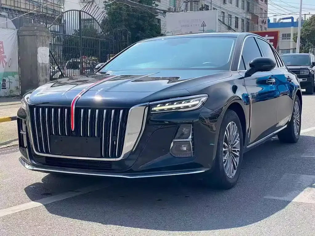 Hongqi H5 — фото 1