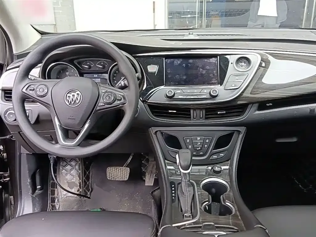 Buick Envision Plus — фото 7