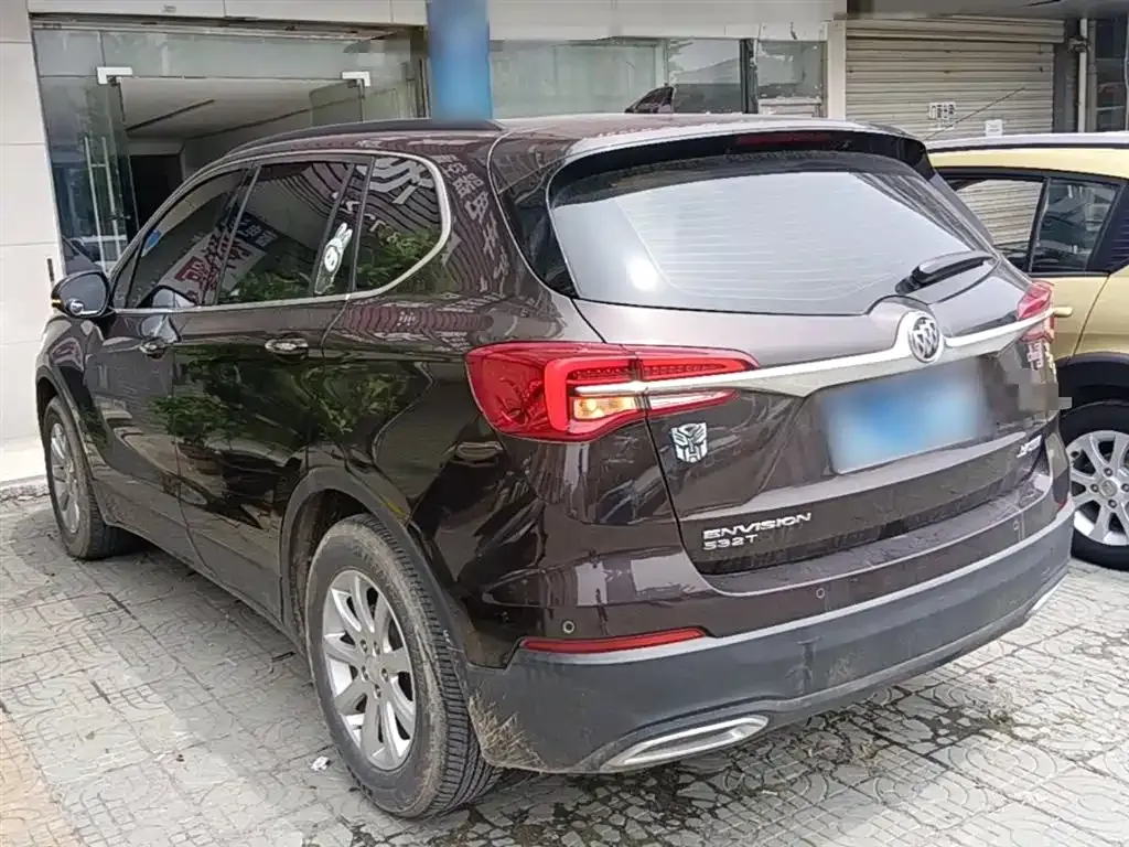 Buick Envision Plus — фото 9